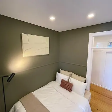 Lejlighed Stylish & Sunrise From Your Sofa - Stay! *