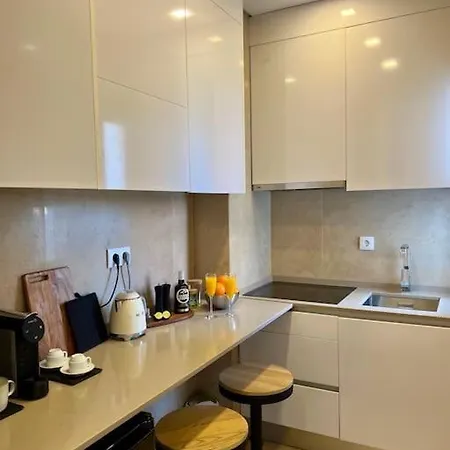 Stylish & Sunrise From Your Sofa - Stay! Lisboa